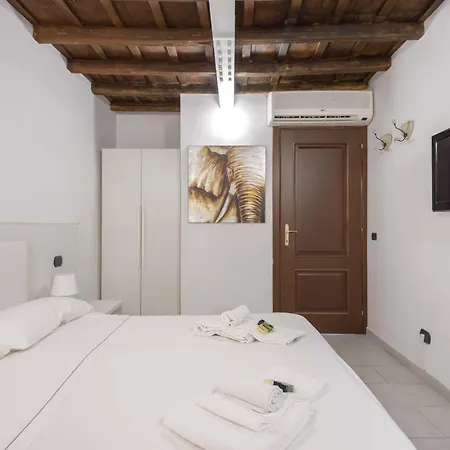 Guest house Flowers Apartments 2*