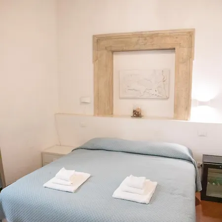 Flowers 招待所 3*