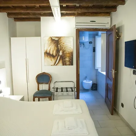 招待所 Flowers 3*