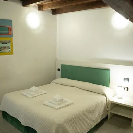 招待所 Flowers 罗马